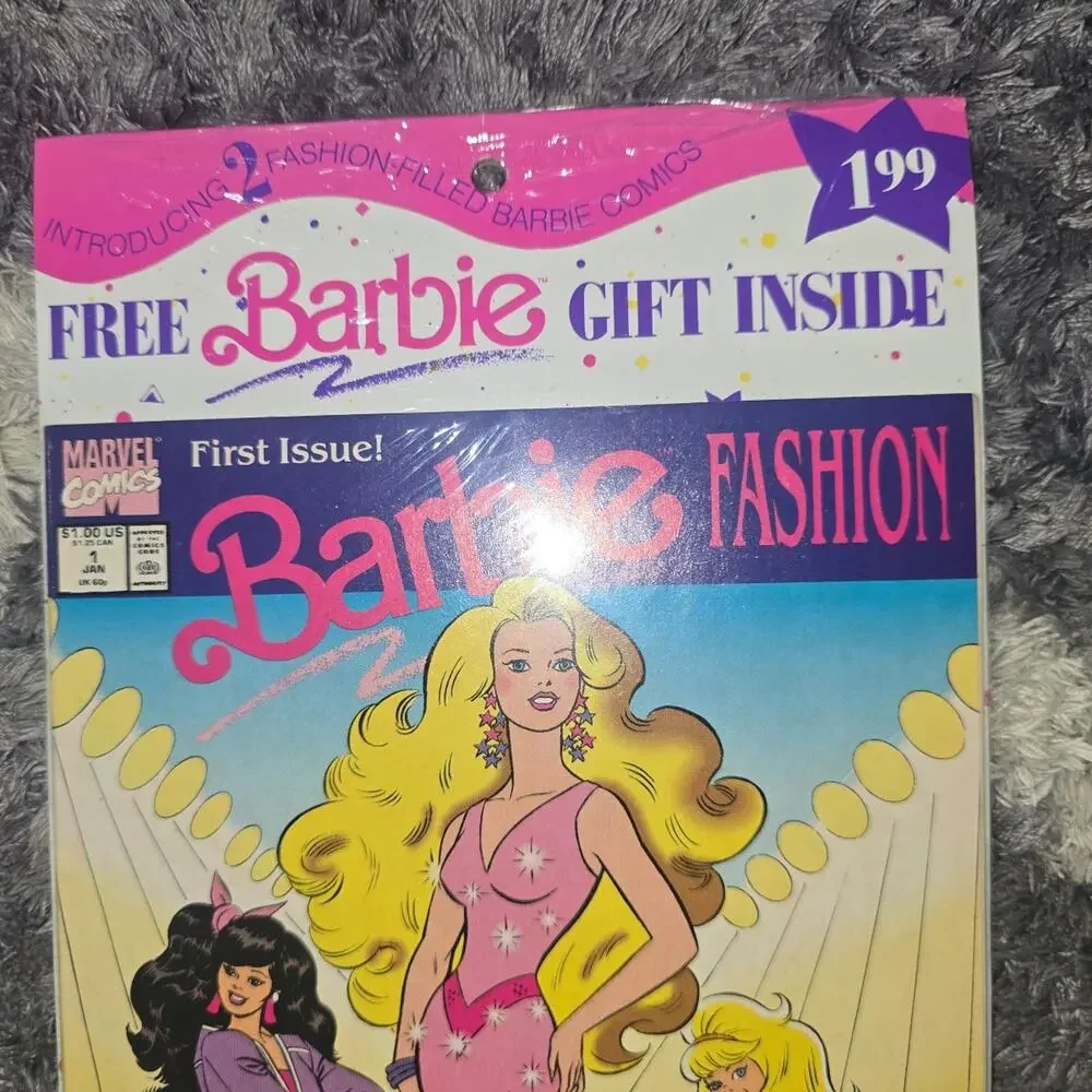 Bundle of 2 Vintage Barbie Comics The Fabulous first issue of Barbie